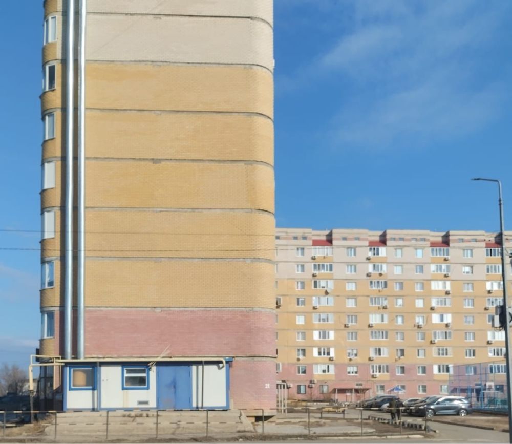 10 мкр 21 дом. Дом теплый, уютный!