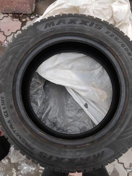 Продам зимние шины б/у