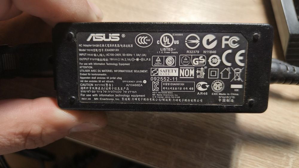 Incarcator laptop asus cu mufă subțire