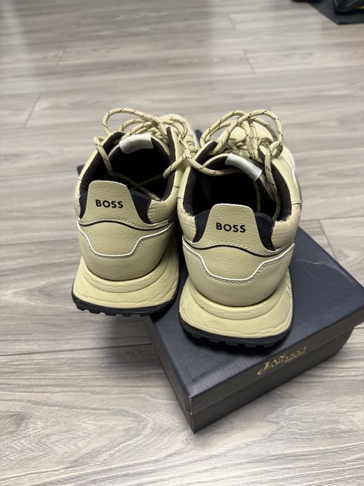 Adidasi Boss  barbati