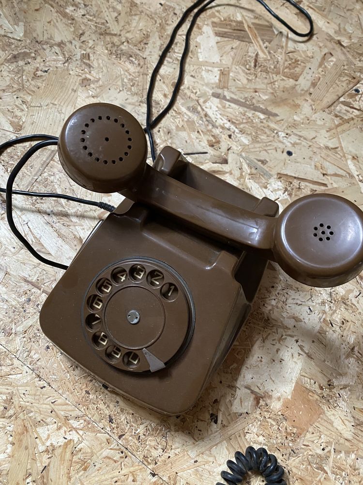 Telefon vechi cu disc - decor - vintage
