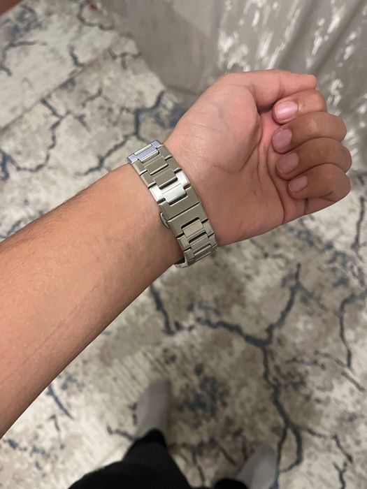 Часы с арабским циферблатом