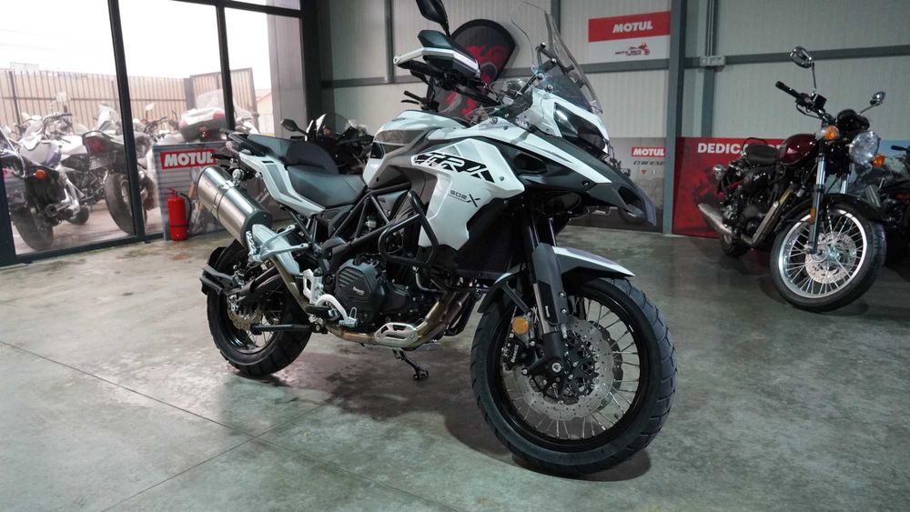Motocicleta Benelli TRK 502 X my2023 | 0 km | motomus.ro