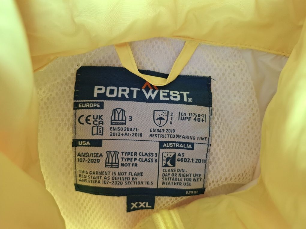 Дождевик Portwest и подшлемник от Borkit