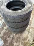Зимни гуми 215/75/16 Maxxis Бусови