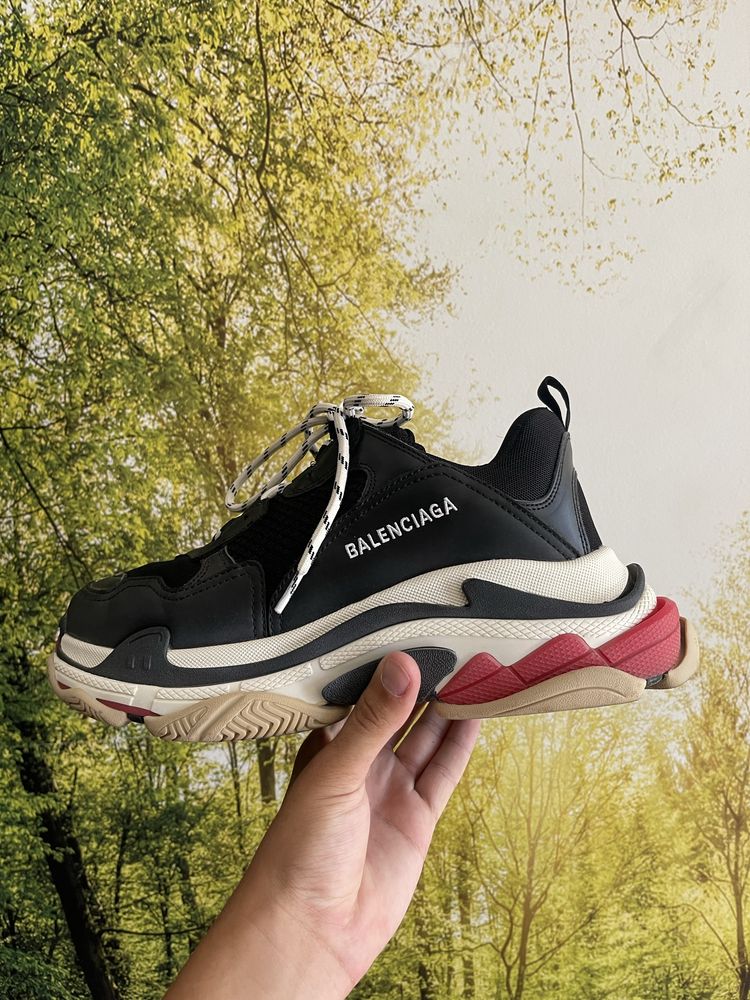 Balenciaga triple s