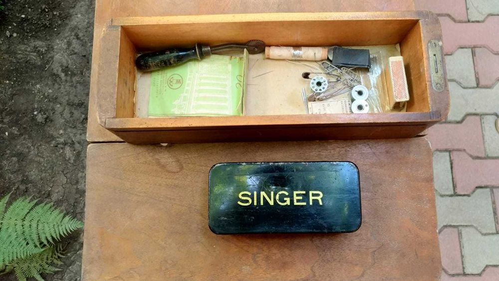 Masina de cusut Singer cu seria EA 902815