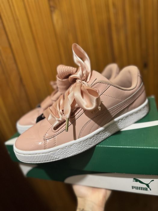 Розови дамски кецове Puma