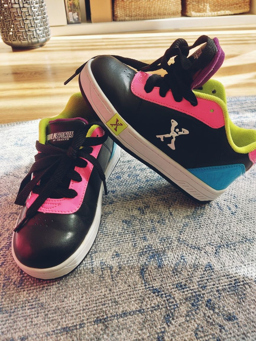 Детски маратонки на колелца- Xsidewallks ksports by heelys