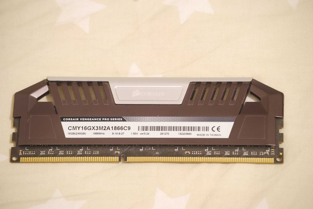 Corsair Vengeance Pro Series - 8GB DDR3 DRAM 1866MHz