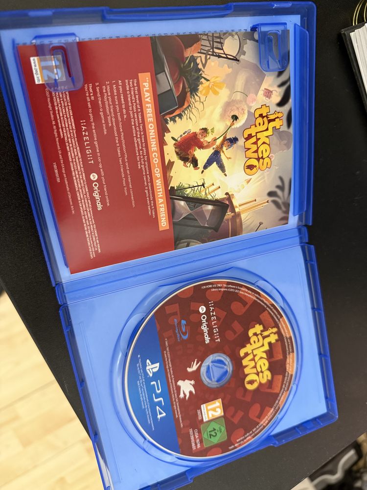 It takes two за PS4 и PS5