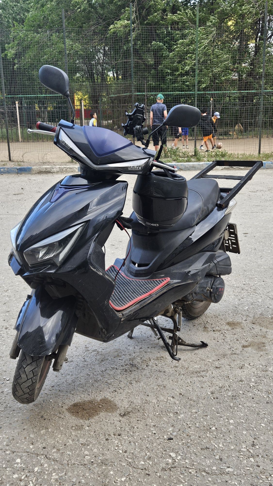 Срочно продаётся M8 pro мопед