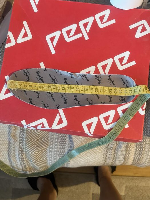 Дамски спортни обувки