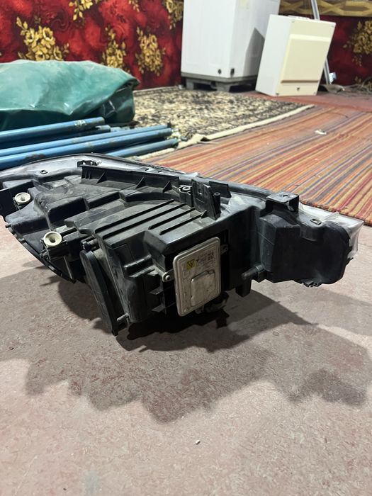 BMW F30 фара ксенон