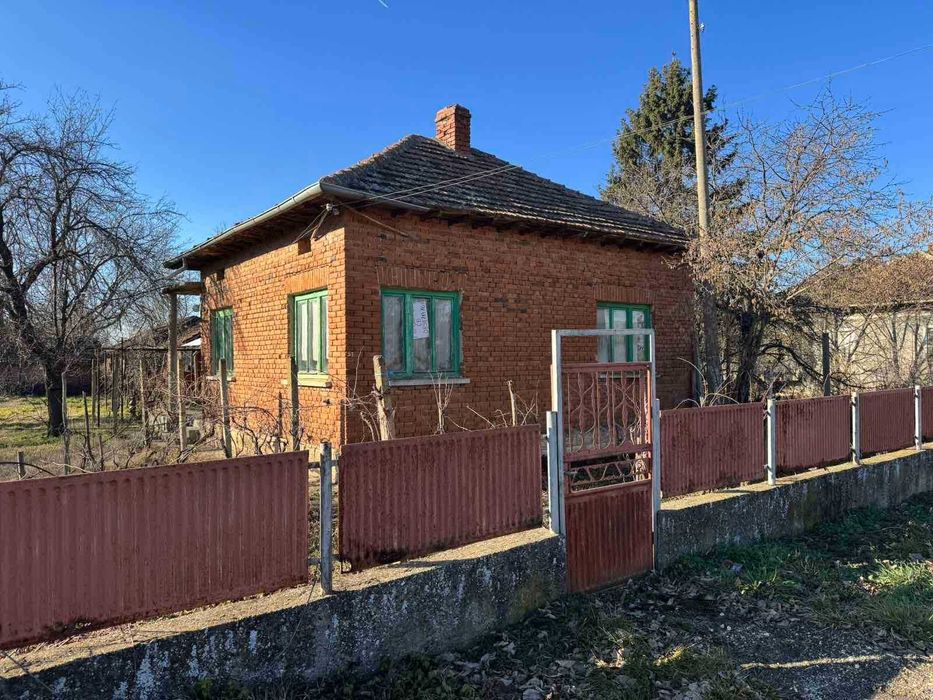 Продава се Къща в с. Райнино, Област Разград - 140 кв.м за 200 €/кв.м - Снимка #1