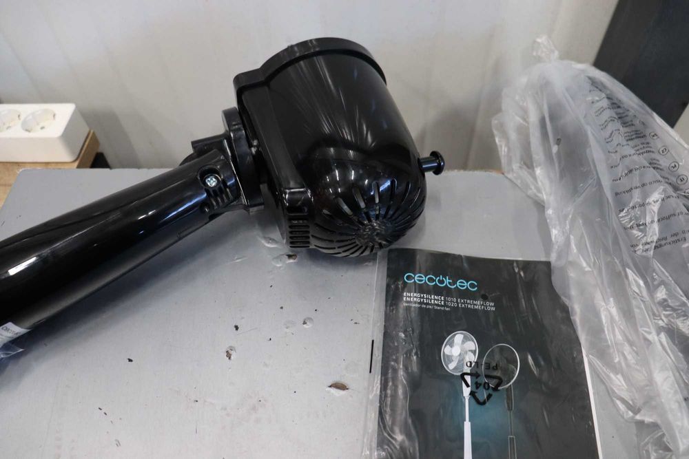 Вентилато Cecotec EnergySilence 1020 60W, 3 скорости, таймер, 10 перки