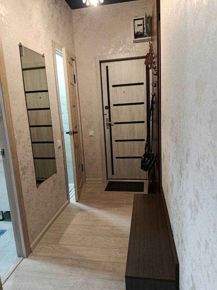 Ялангач Продается квартира 2/2/4 балкон 1.5*3 можно под ипотеку