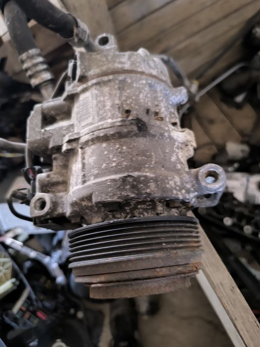 Компресор климатик Bmw f10 520d 184кс n47 f11 бмв 520д ф10 ф11