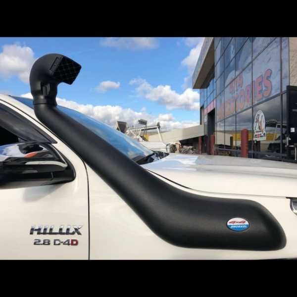 Snorkel Toyota Hilux Revo (2016 – Prezent)