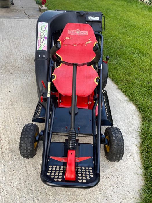 Tractoras - kart de  tuns iarba