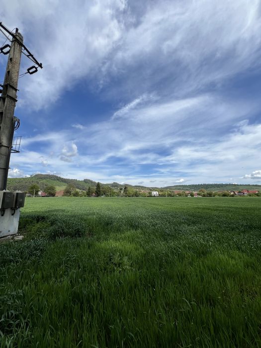 Parcele de teren intravilan curti-constructii PUZ AROBAT