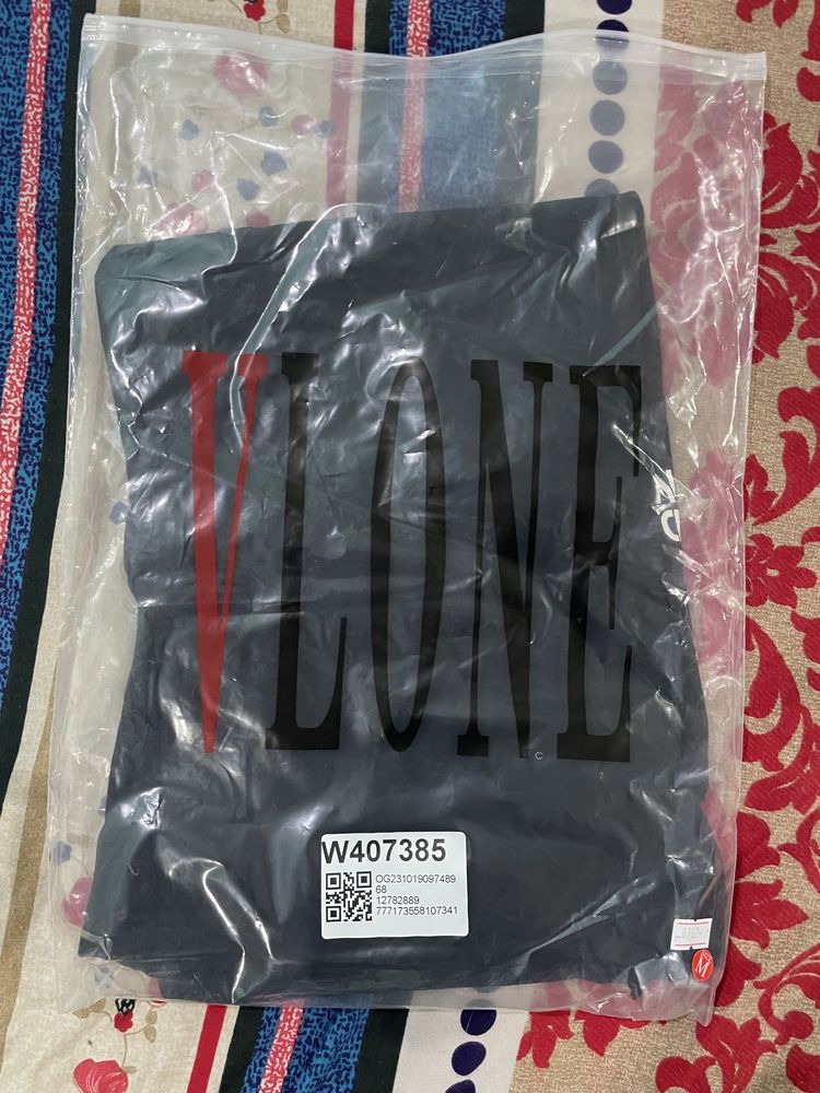 Tricou VLONE negru