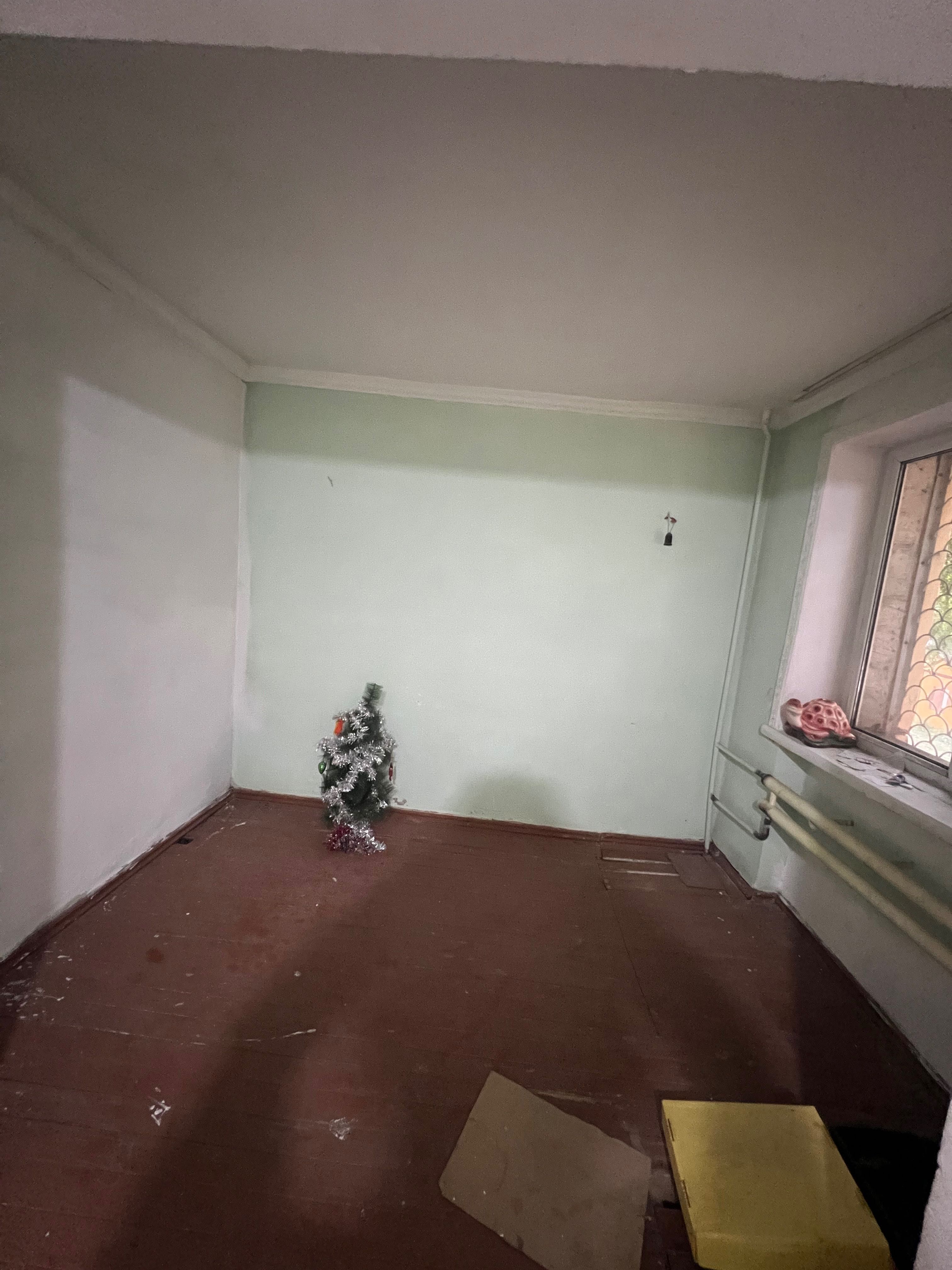 Uy sotiladi srochna olmaliq 4 xonali