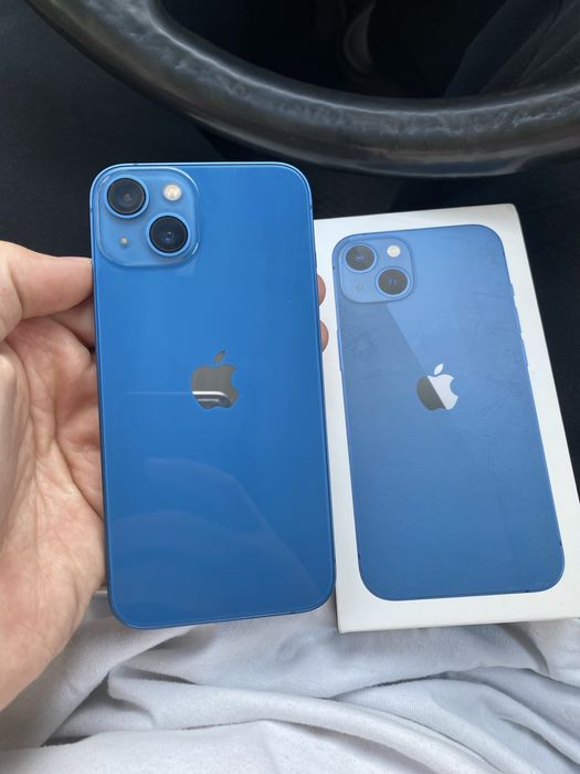 iPhone 13 128GB синий в идеальном состоянии