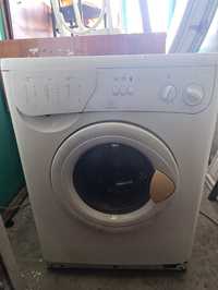 Стиралка indesit