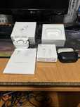 Продам наушники Apple AirPods 2 with Lightning белый