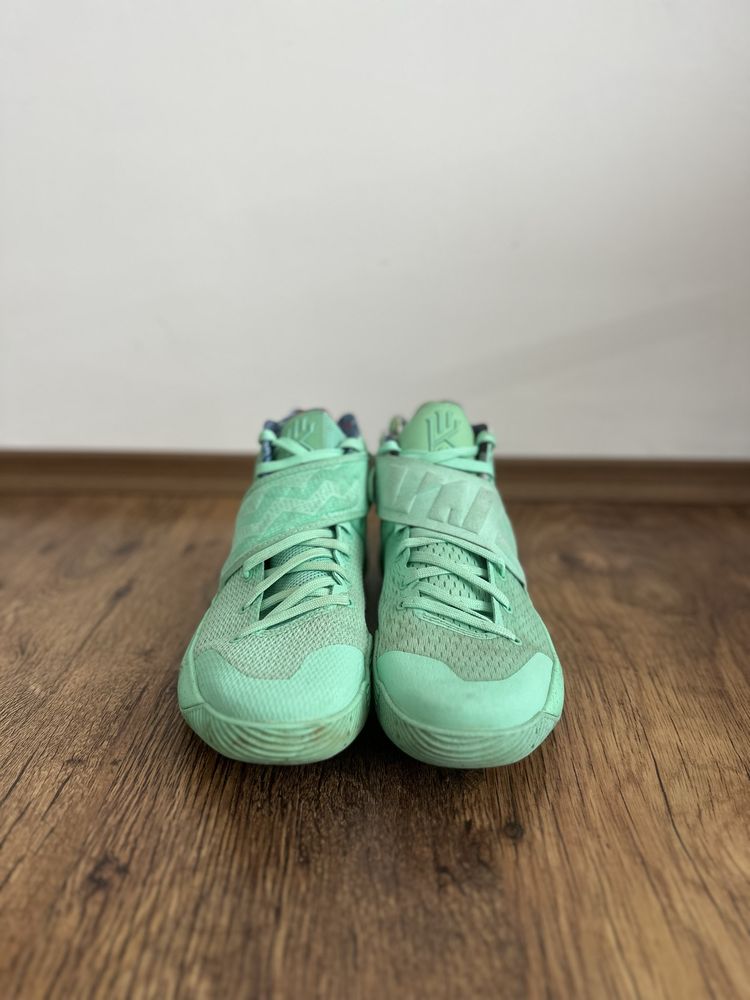 Nike Kyrie 2 What the Kyrie Green Glow basketball jordan lebron
