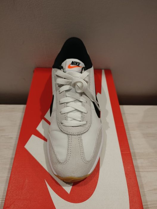 Nike Pacific Nr 41 - 26 cm - alb