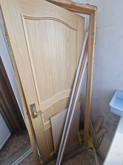 Продается дверь для дома