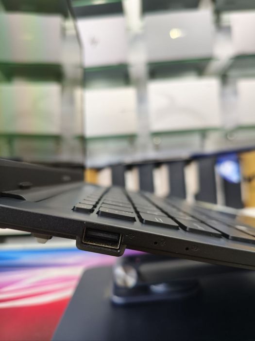 Asus vivobook Go 15 OLED AMD Ryzen 5 - 7520U 8/512 Yangi Bepul yetkazs