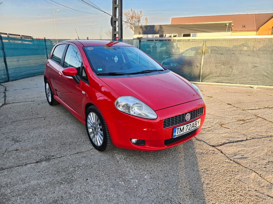 Fiat Grande Punto an 2007 motor 1.9 jtd cutie manuala