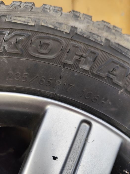 Гуми с джанти 17'