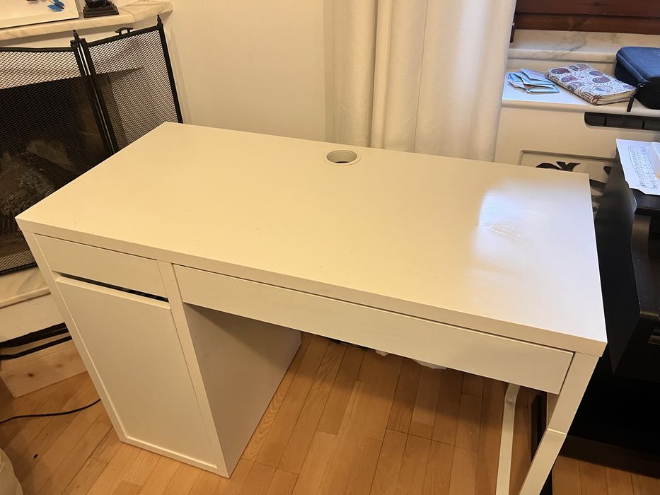 Birou alb Ikea Micke