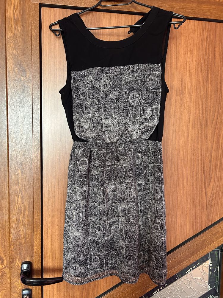 Рокля Lucy и  Bershka S