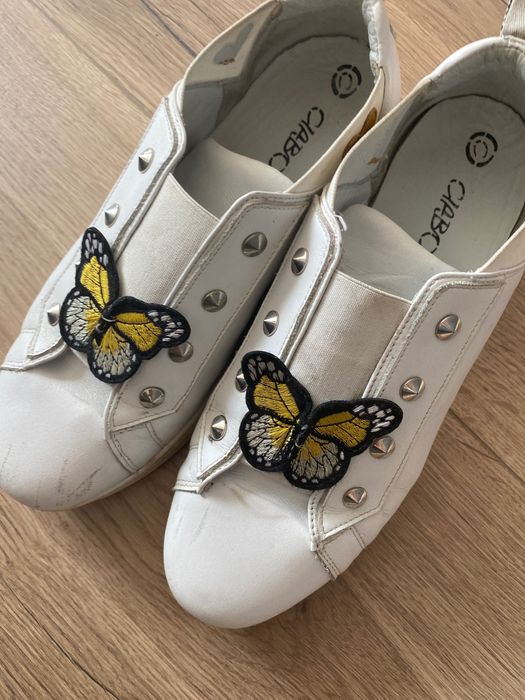 Спортни обувки за момиче