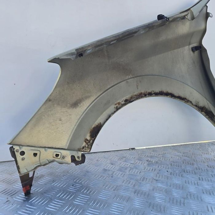 Aripa fata dreapta Z40H auriu Opel Astra H