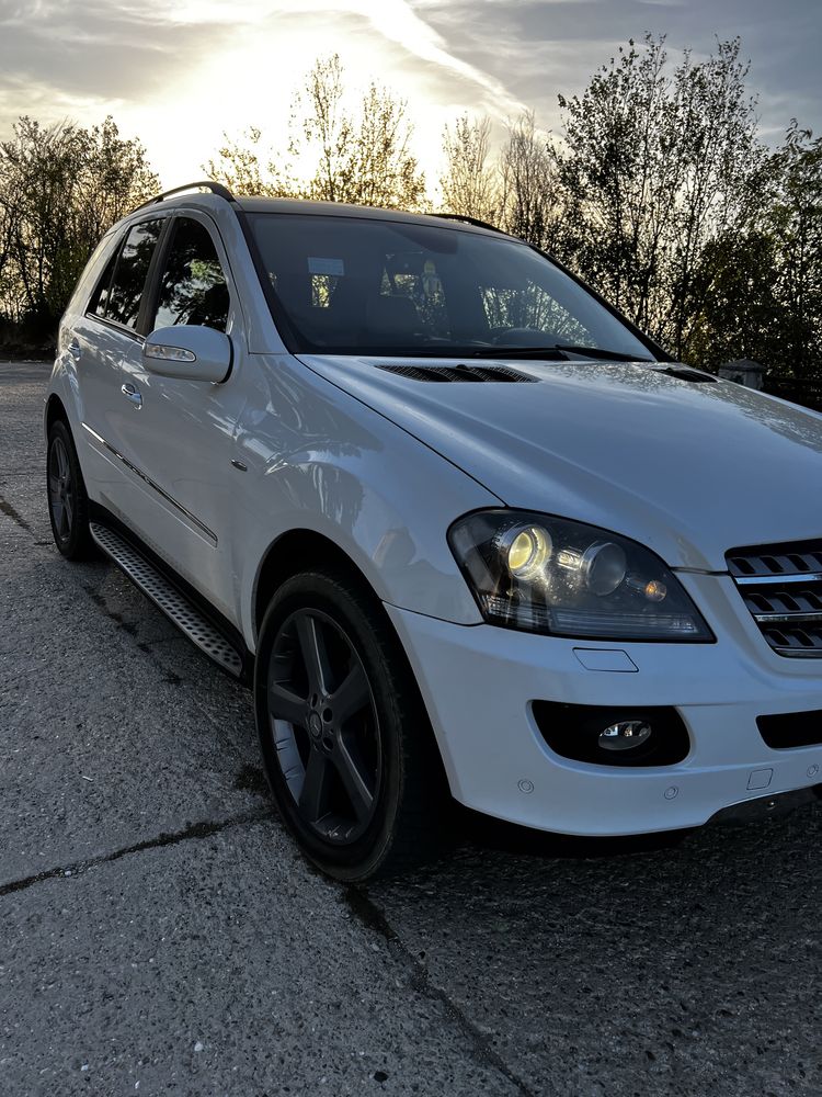 Mercedes Benz ML320 4Matic