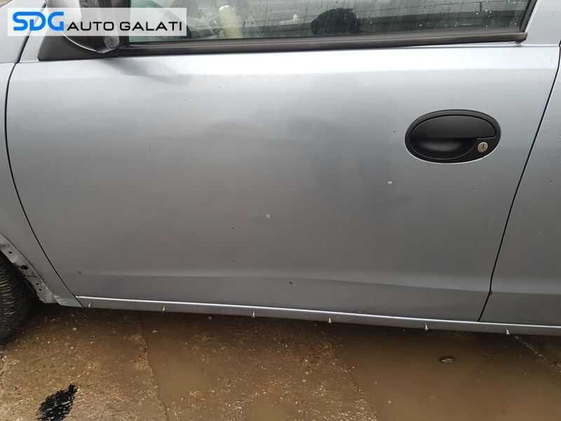 Usa Usi Portiera Portiere Stanga Fata cu DEFECT Opel Corsa C 2000 - 2006 Culoare 4AU