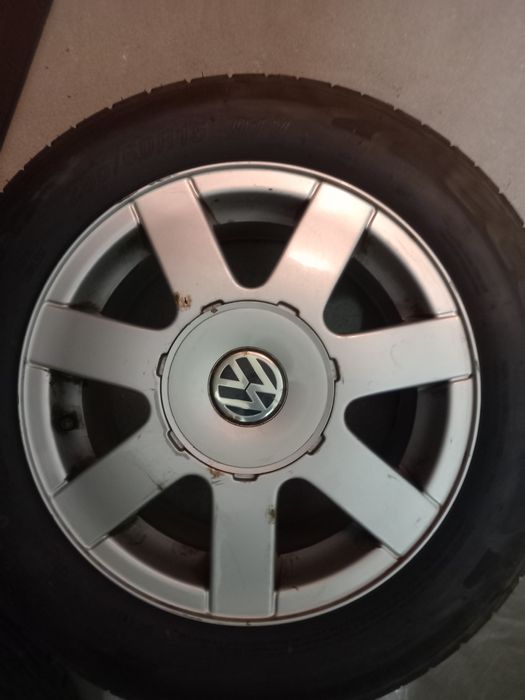 4 броя гуми с джанти може и поотделно