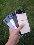 Samsung Galaxy Z Flip 4 ( 5G ). Joyi 256 GB. Garantya bor. Ime o'tkan