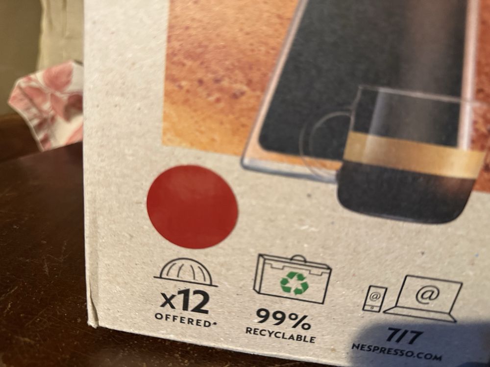 Nespresso vertuo rosu