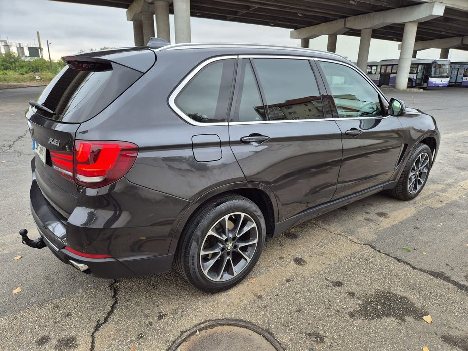 Bmw X5 F15 3.0d 7loc Full euro 6 pret 15900€