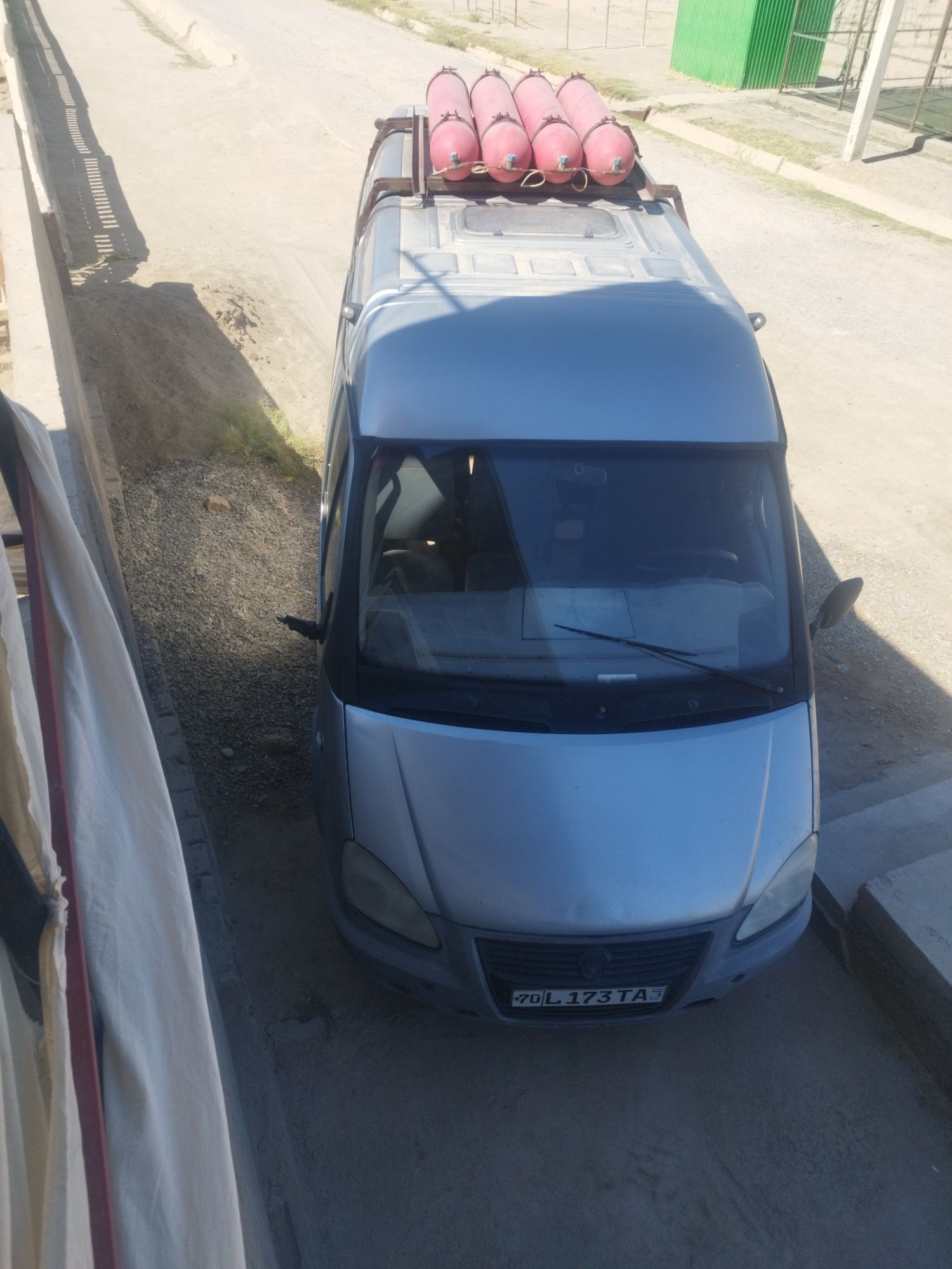 Srochni sotiladi 2013 yil mator 406 yangi balonlari yangi