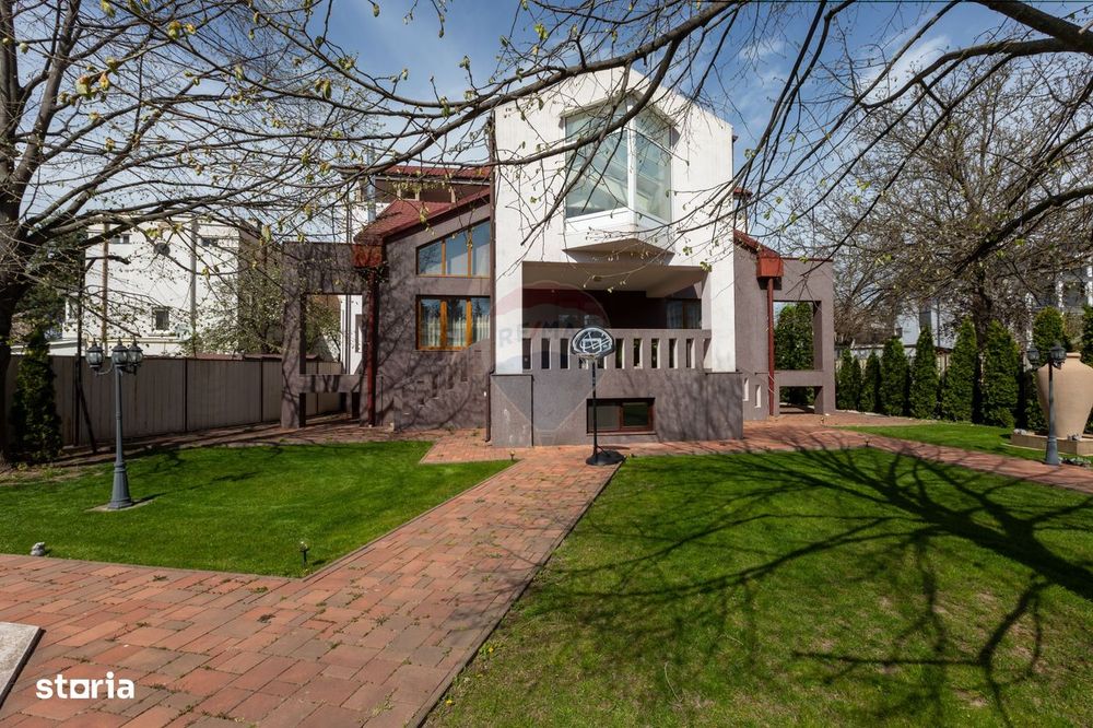 Vila de vanzare in zona Ultracentrala Bacau