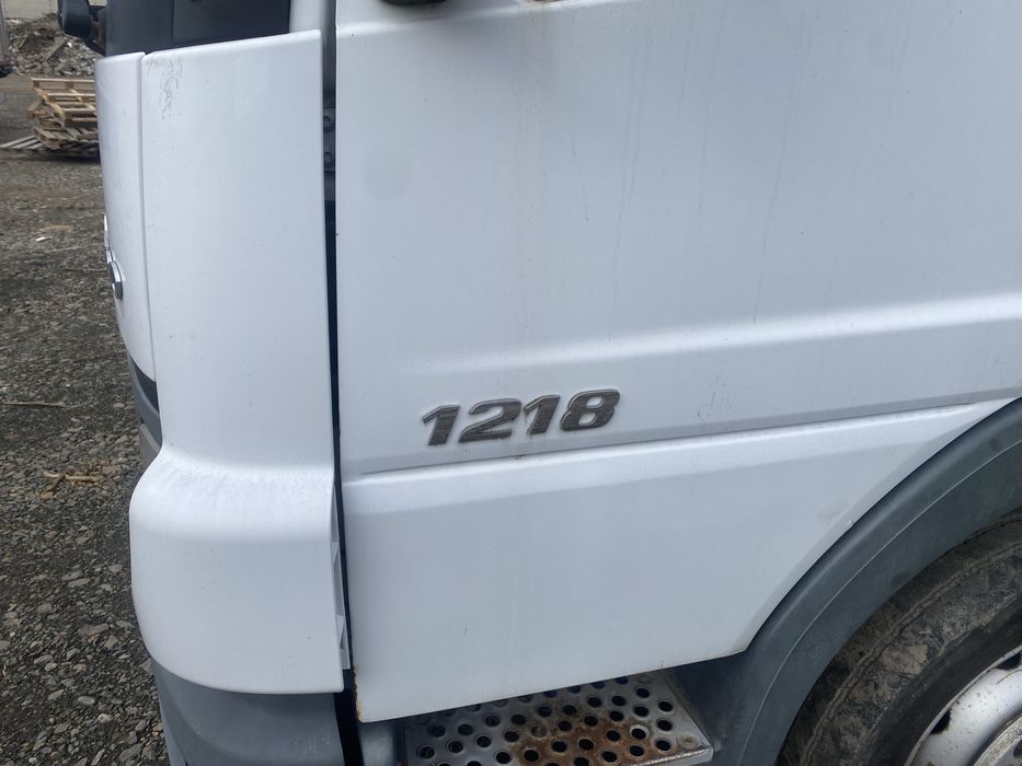 Vand Atego. /1218/ an 2012/ box/duba cu usi