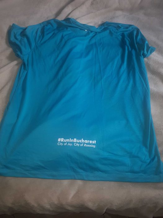 Tricou Under Armour de alergare. Marime XL.